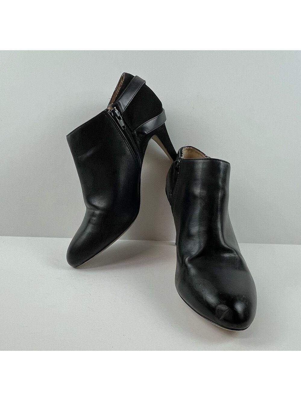 Unisa Black Ankle Boots size 10 EUC